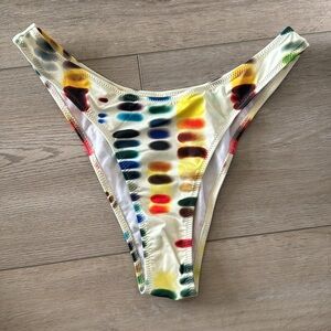 ‘POSILIPO’ Cheeky bottom